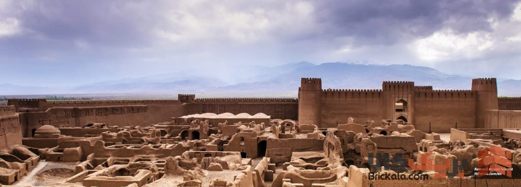قلعه راین: شاهکاری از معماری و فرم‌های تاریخی در دل کویر