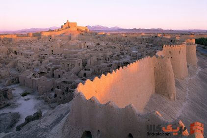 ارگ بم: راز پایداری معماری خشتی در قلب کویر