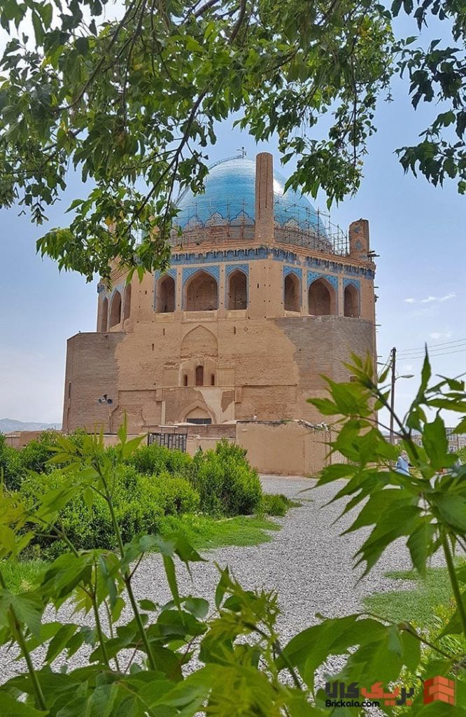 گنبد سلطانیه: نگین فیروزهای معماری ایرانی یا الهامبخش جهانی؟ - soltaniyeh dome zanjan 47fba9 گنبد سلطانیه: نگین فیروزهای معماری ایرانی یا الهامبخش جهانی؟