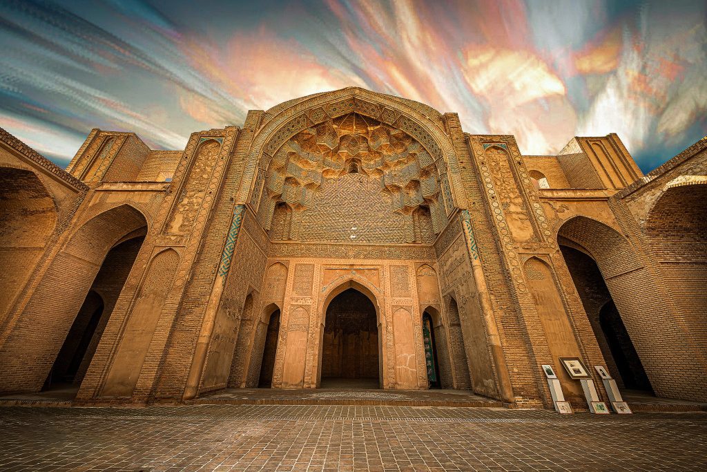 خرید آجر نسوز در ورامین | انتخابی هوشمندانه برای نمایی ماندگار در اقلیم گرم و خشک