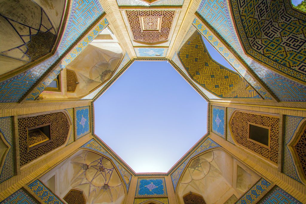 آجر سری رستیک آذرخش؛ انتخاب معماران حرفه‌ای