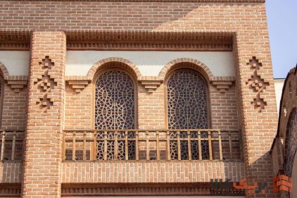 نمای ساختمان با آجر دکوراتیو