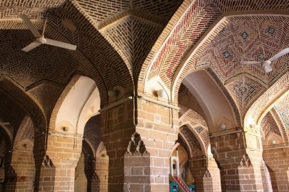 راهنمای خرید آجر آذرخش در دزفول + بررسی قیمت، کاربردها و نکات فنی