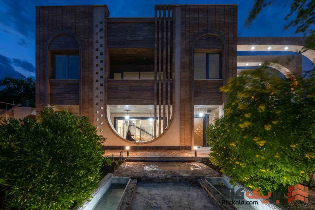 طراحی نمای ویلایی شیک با ورودی شاخص