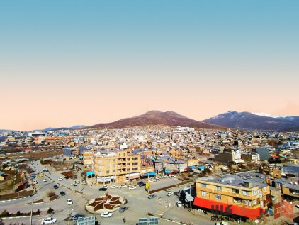 خرید آجر آذرخش در بانه | انتخابی مقاوم برای معماری سرد و کوهستانی غرب کشور