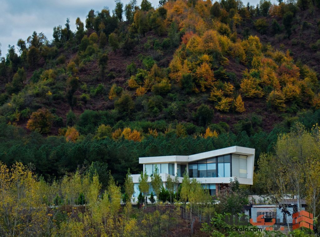 نمای ساختمان ساده و شیک یک طبقه با طراحی مینیمال