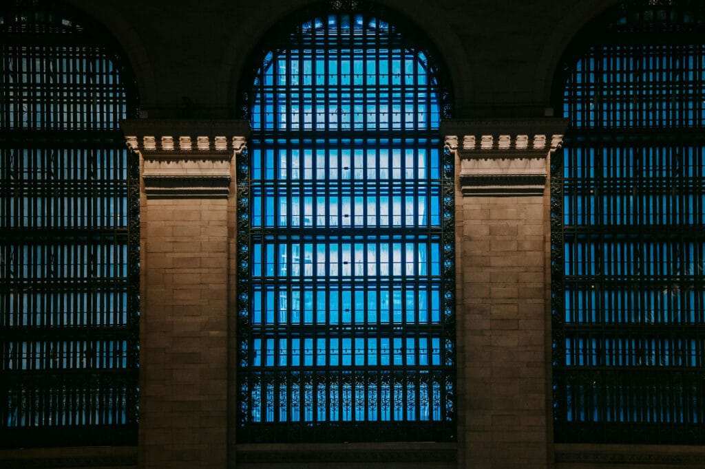 هزینه‌ها و بودجه‌بندی برای نورپردازی نمای آجری