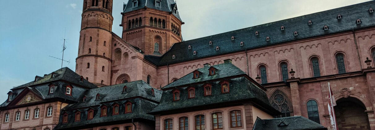 نمای رومی؛ جلوه‌ای باشکوه از معماری کلاسیک در ساختمان‌های مدرن