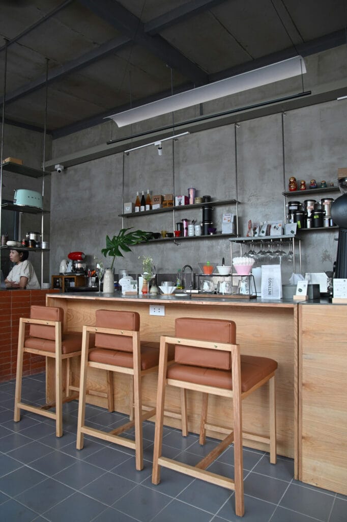 چطور با دکور کافه خاص، مشتری را عاشق فضای خود کنیم؟