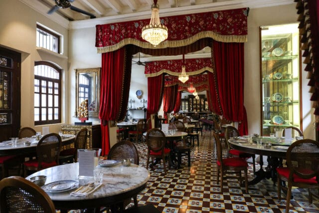 دکوراسیون رستوران سنتی چیست و چرا محبوب‌ترین سبک ایران است؟