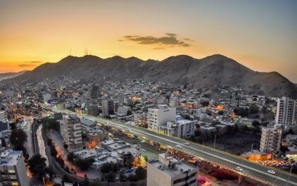 خرید آجر نسوز در اراک | انتخاب هوشمندانه برای نمای ماندگار در اقلیم مرکزی ایران