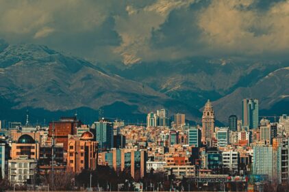 نمایندگی آجر نسوز در تهران غرب | انتخابی هوشمندانه برای معماری ماندگار در پایتخت