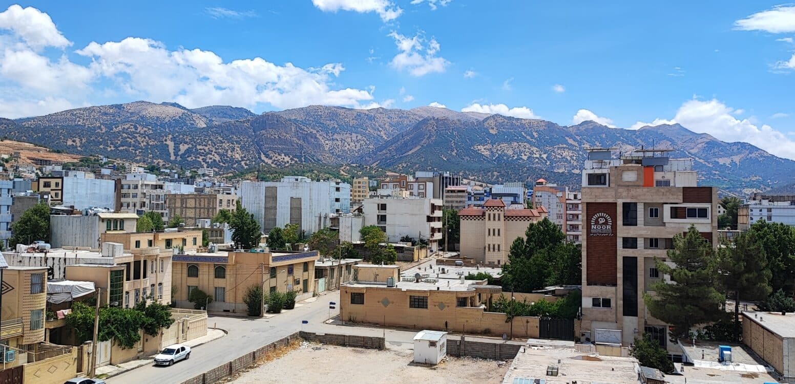 خرید آجر نسوز در یاسوج | بهترین انتخاب برای نمای ساختمان در اقلیم کوهستانی