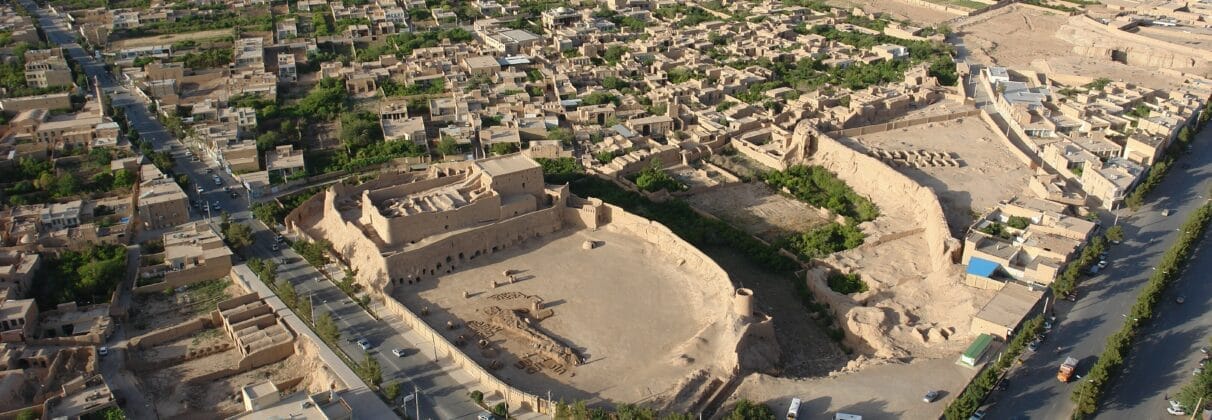 راهنمای خرید پودر بندکشی در میبد | قیمت، اقلیم، نکات فنی و برندهای معتبر