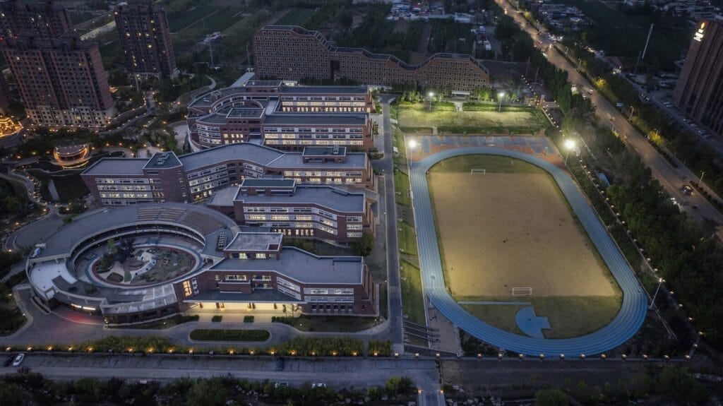 مدرسه تونگتای