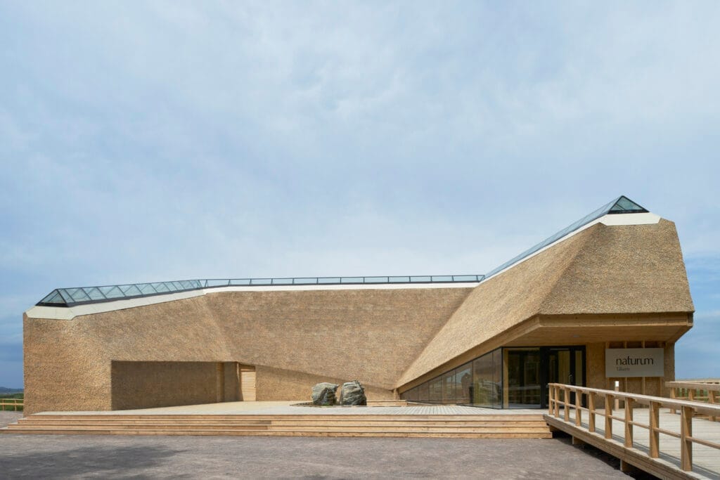 مرکز بازدیدکنندگان تاکرن