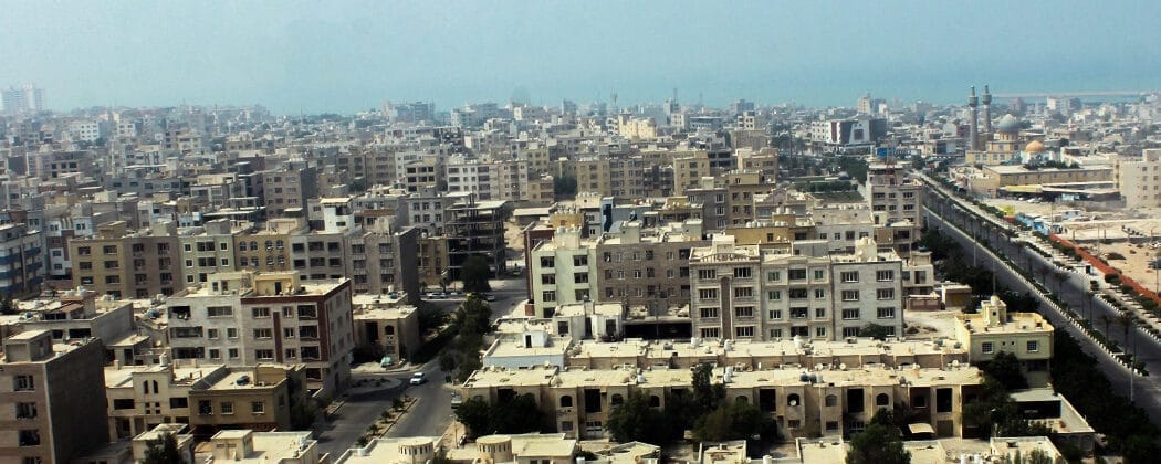 خرید آجر نسوز در قشم | بهترین انتخاب برای معماری خاص در اقلیم گرم و مرطوب جنوب
