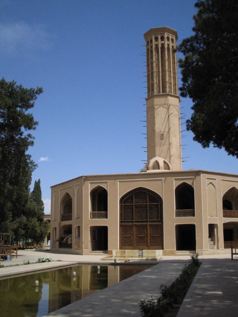 چگونه ایرانیان قدیم با معماری، تابستان‌ها را خنک و زمستان‌ها را گرم سپری می‌کردند؟