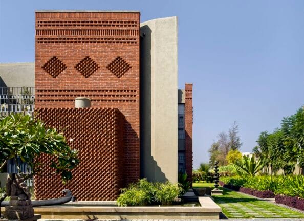 طراحی سنتی و معماری کهن: معماری آجر و اصالت - fi 01 طراحی سنتی و معماری کهن