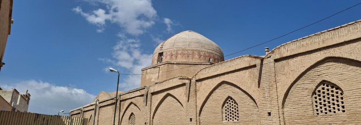 خرید آجر نسوز در گلپایگان | انتخابی بادوام برای نمایی ماندگار در اقلیم معتدل کوهستانی