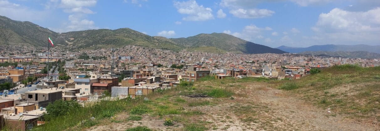 خرید آجر نسوز در مریوان | انتخابی هوشمندانه برای نمای ساختمان در اقلیم کوهستانی غرب