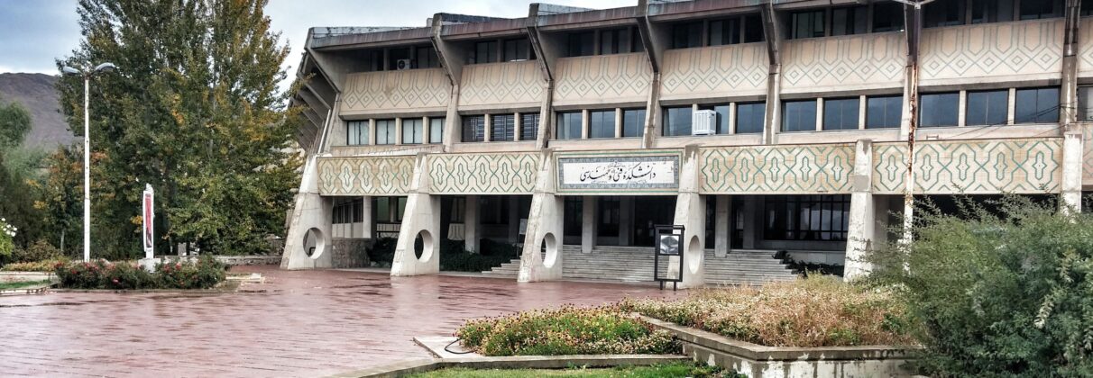 راهنمای کامل خرید پودر بندکشی در شهرکرد + بررسی اقلیم، قیمت و نکات فنی
