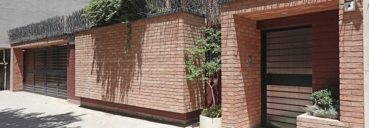 همه چیز درباره آجر رستیک: پاسخ به ۱۰ سوالی که همیشه می‌پرسید