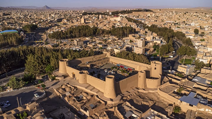 خرید آجر نما در خراسان جنوبی؛ انتخابی هوشمند برای معماری اصیل