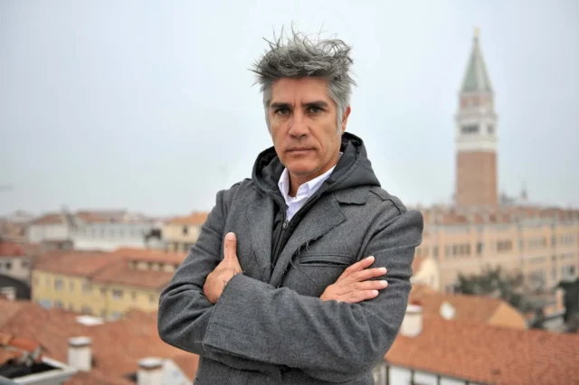 الخاندرو آراونا و انقلاب مسکن ارزان: درس هایی برای جهان - Alejandro Aravena Chilean الخاندرو آراونا و انقلاب مسکن ارزان: درس هایی برای جهان