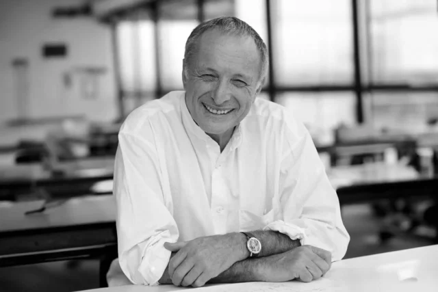 ریچارد راجرز: معمار پیشگامی که ساختمانها را از درون به بیرون دگرگون کرد - Richard Rogers Photo 1 ریچارد راجرز: معمار پیشگامی که ساختمانها را از درون به بیرون دگرگون کرد