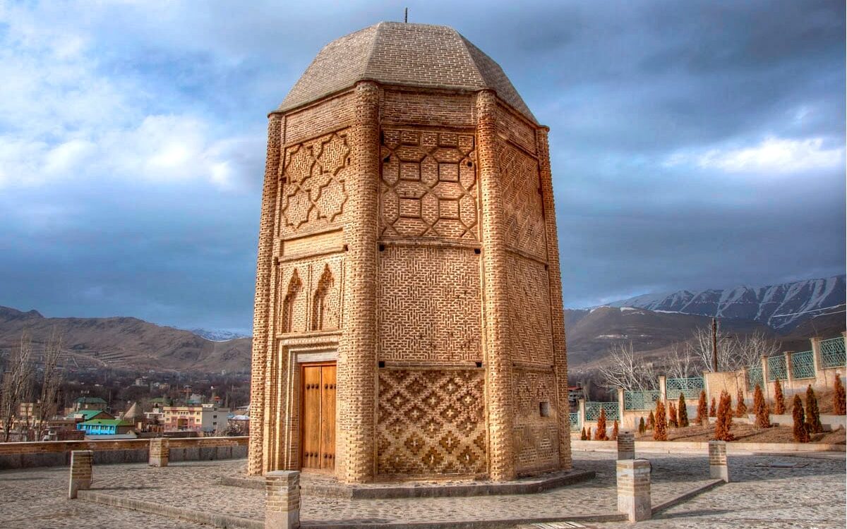 خرید آجر نما در دماوند؛ انتخابی هوشمند برای معماری ماندگار