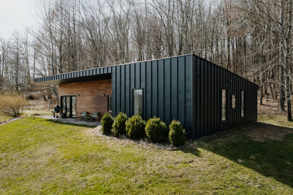 نمای ساختمان پیش ساخته؛ راهنمای جامع و کامل - clay banks pPhjlD9U4mA unsplash نکات مهم در انتخاب نمای ساختمان پیش ساخته