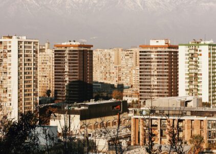 نمای ساختمان مدرن ایرانی: تلفیقی از سنت و نوآوری در طراحی نما