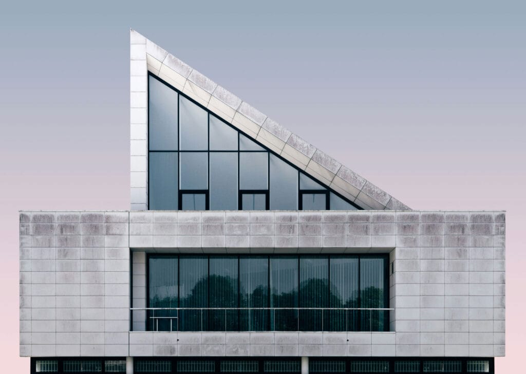 نمای ساختمان با کامپوزیت؛ همه چیز درباره انتخاب نما برای ساختمان شما - pierre chatel innocenti 5ZdHBzMarhU unsplash دوام یک نما، از مهمترین فاکتورهایی است که هنگام انتخاب متریال باید در نظر گرفت. نمای ساختمان با کامپوزیت در این زمینه عملکردی بسیار خوب دارد.