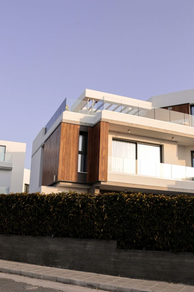 نمای ساختمان با چوب ترموود – راهنمای جامع و کاربردی - viktoriia kondratiuk nPN6N5kTjuU unsplash نمای ساختمان با چوب ترموود – راهنمای جامع و کاربردی