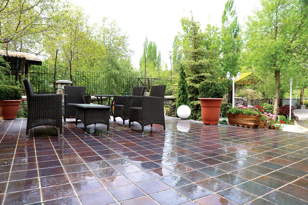 نمای ساختمان با آجر ختایی؛ انتخابی کلاسیک و مدرن - 0147 مزایای استفاده از نمای ساختمان با آجر ختایی