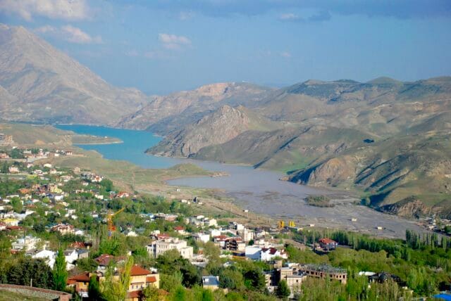 راهنمای خرید پودر بندکشی در لواسان + قیمت و نکات فنی - 3227px Lavasan view راهنمای خرید پودر بندکشی در لواسان + قیمت و نکات فنی