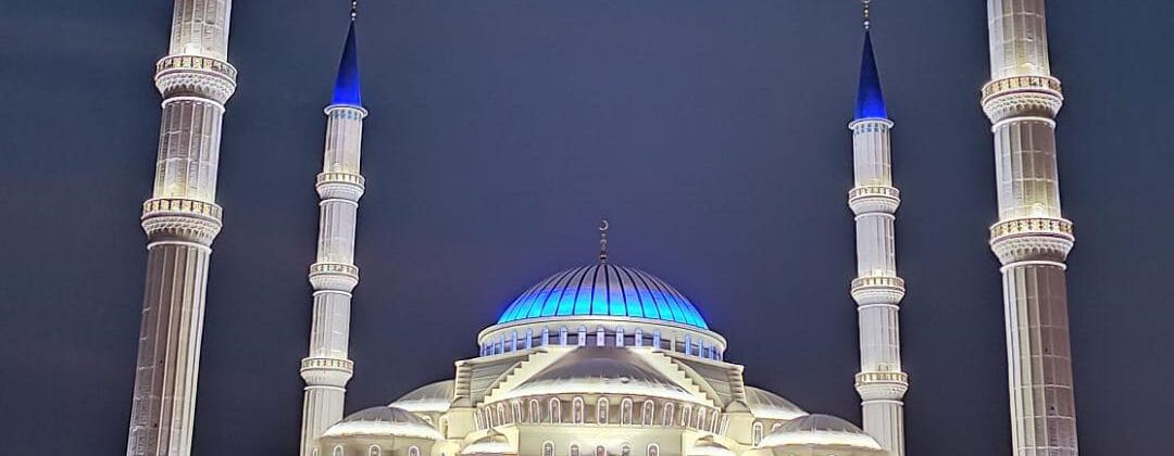 خرید آجر نما در زاهدان؛ انتخابی هوشمند برای معماری جنوب شرق ایران