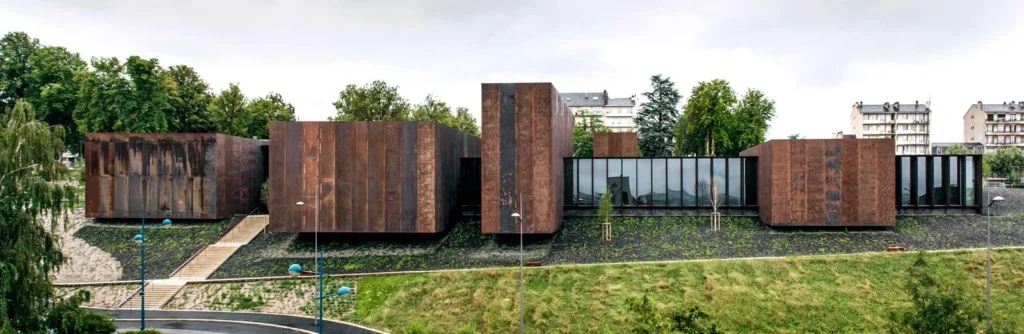 رامون ویلالتا: معمار همنوایی با طبیعت و خلاقیت جمعی - Soulages Museum collaboration Rafael Aranda Ramon Vilalta 2014 رامون ویلالتا: معمار همنوایی با طبیعت و خلاقیت جمعی