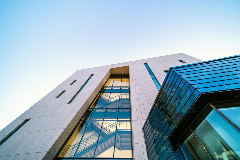 اصول طراحی معماری مینیمال؛ راهنمای جامع از ایده تا اجرا - pexels brett sayles 5144488 کاربرد معماری مینیمال در فضاهای مختلف