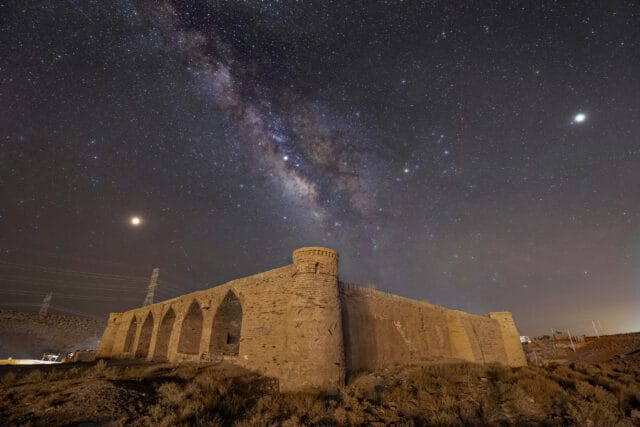 خرید آجر نما در سیرجان | انتخابی هوشمند برای زیبایی و دوام ساختمان - کاروانسرای گدار خانه سرخ خرید آجر نما در سیرجان | انتخابی هوشمند برای زیبایی و دوام ساختمان