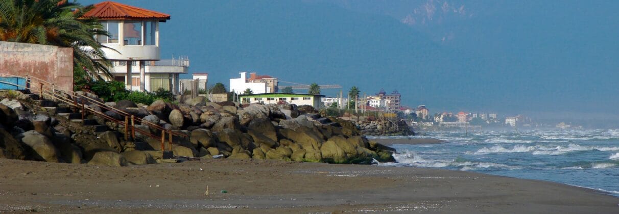 راهنمای خرید آجر آذرخش در محمودآباد + بررسی قیمت و نکات فنی