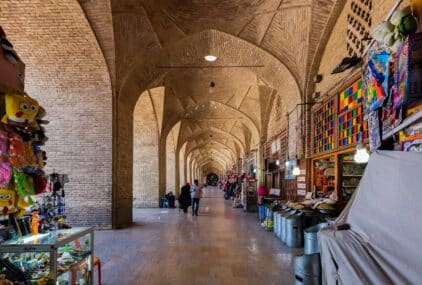 راهنمای خرید آجر آذرخش در کرمان + قیمت، کاربردها و نکات فنی
