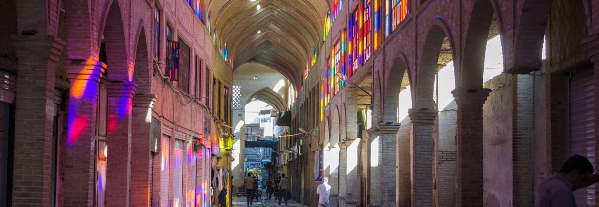 راهنمای خرید آجر آذرخش در تهران غرب + قیمت، کاربردها و نکات فنی