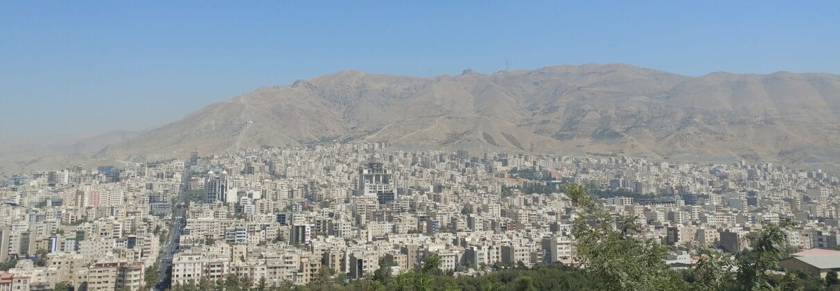 راهنمای جامع خرید آجر آذرخش در کرج + قیمت، اقلیم و نکات فنی