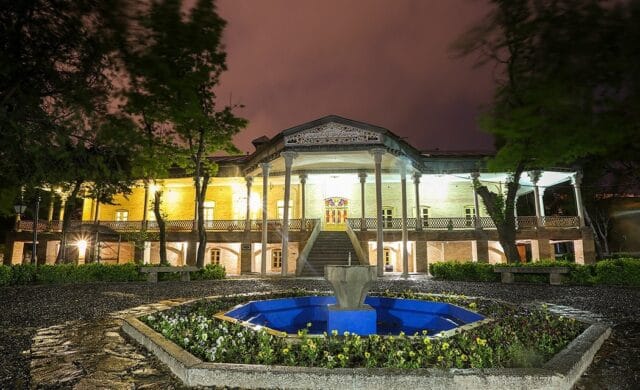 راهنمای خرید آجر آذرخش در همدان + بررسی اقلیم، قیمت و نکات فنی