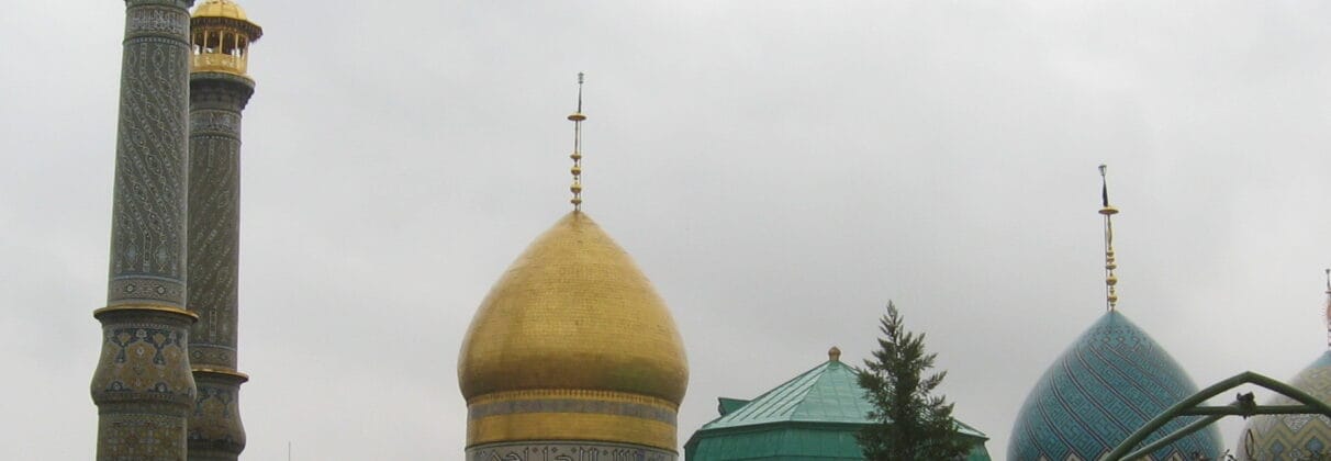 راهنمای خرید آجر آذرخش در شهرری | بررسی اقلیم، قیمت و نکات فنی مهم