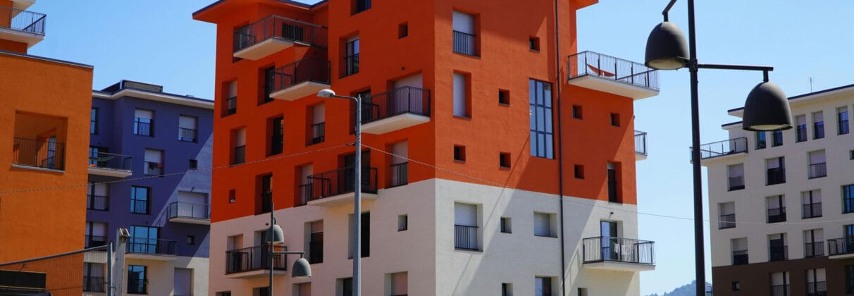 نمای ساختمان آپارتمان زیبا؛ مقدمهای بر زیبایی شهری - pexels alessandro antonio serra 2148929360 32771496 نمای ساختمان آپارتمان زیبا؛ مقدمهای بر زیبایی شهری