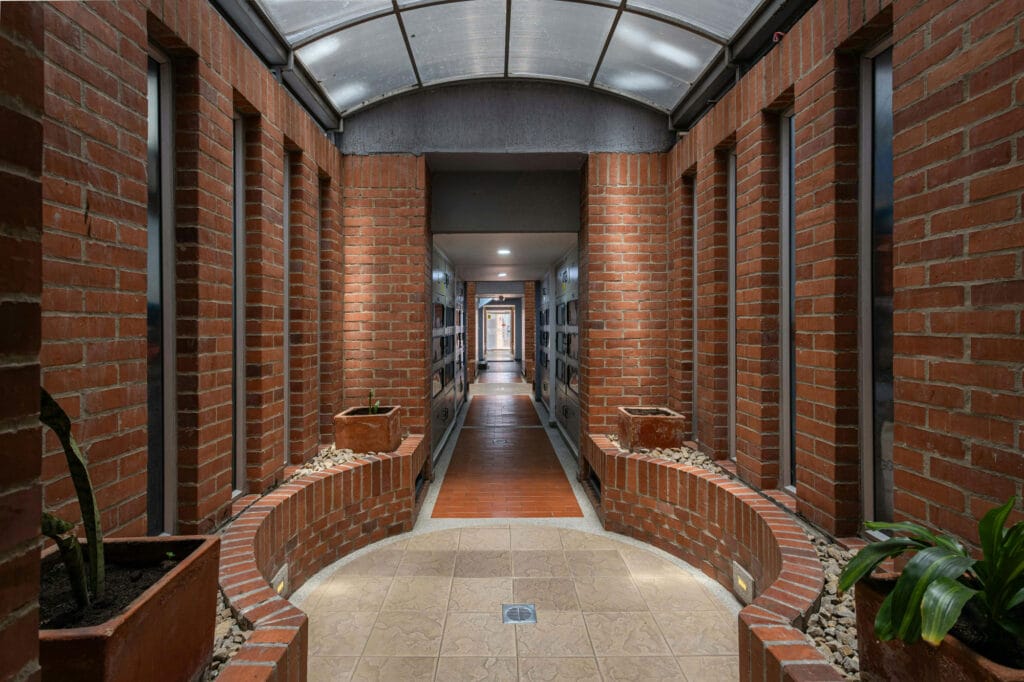 مزایا و معایب طراحی داخلی با دیوار آجری