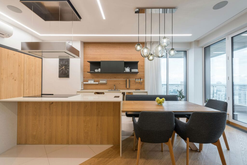 طراحی داخلی با میز ناهارخوری؛ از انتخاب تا چیدمان حرفهای گامبهگام - pexels heyho 6933854 نورپردازی مناسب برای طراحی داخلی با میز ناهارخوری